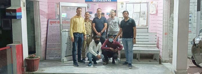 शिकंजा: फाइनेंसकर्मी से लाखों की लूट करने वाले दो ईनामी लुटेरे गिरफ्तार