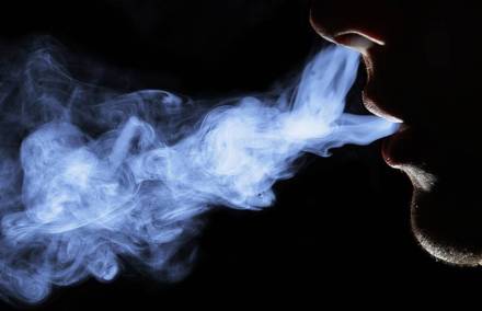 धूम्रपान: सेहत के लिए खतरनाक हो सकता है हर फिक्र को धुएं में उड़ाना….