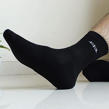 काम की बात: मोजे पहनने से पहले जरूर अपनाएं ये ट्रिक्स, कभी नहीं आएगी पैर से बदबू