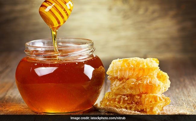 काम की बात: शहद खाने से पहले इस तरह कर लें उसकी शुद्धता की पहचान