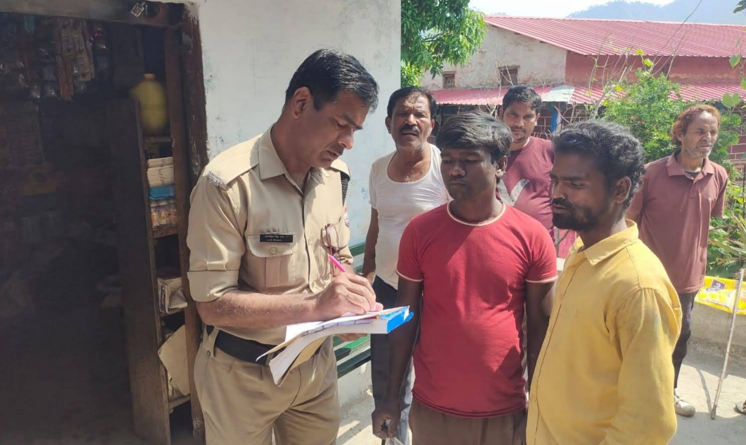 सबक: सत्यापन न कराना 11 मकान मालिकों को पड़ा भारी, पुलिस ने काटा 10-10 हजार का चालान