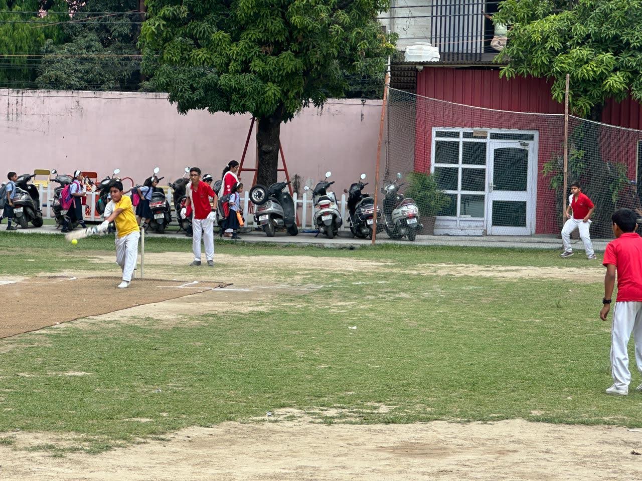 शुभारंभ: 17वां रोहिताश सिंह मेमोरियल अंतर सदनीय जूनियर ब्वॉयज क्रिकेट टूर्नामेंट शुरू