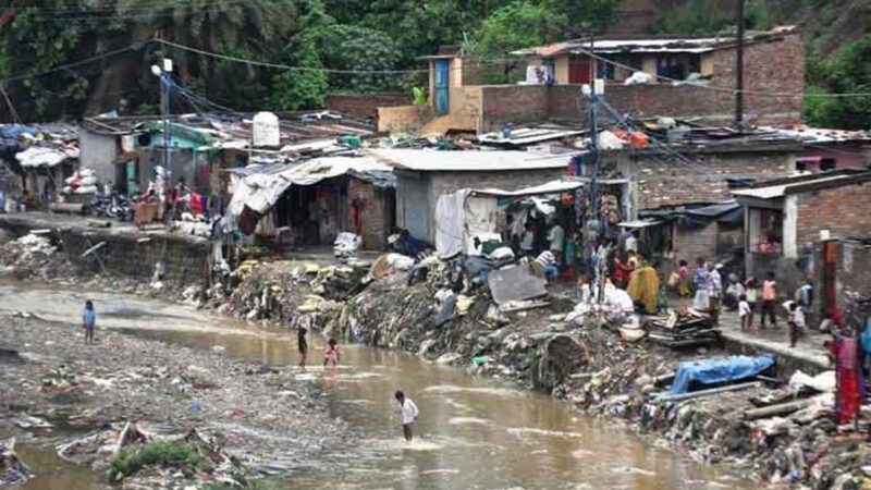 एक्शन: 27 अवैध बस्तियों के 525 भवनों को भेजे गए ध्वस्तीकरण के नोटिस, लोगों में पसरा भय
