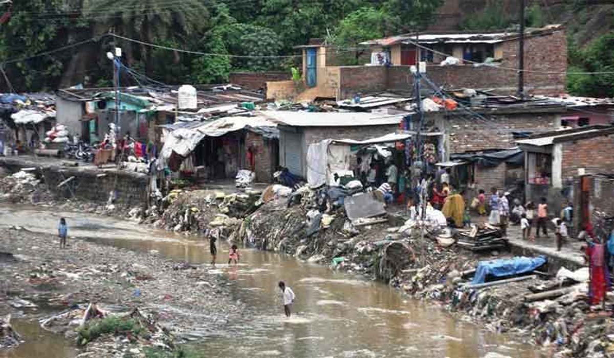 एक्शन: 27 अवैध बस्तियों के 525 भवनों को भेजे गए ध्वस्तीकरण के नोटिस, लोगों में पसरा भय