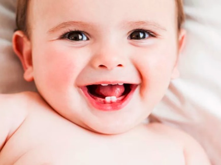 काम की बात: दांत निकल रहे हैं तो बच्चों के लिए घर में बनाएं टीथर, जानें कैसे