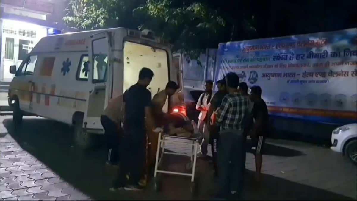 हादसा:  कार की अज्ञात वाहन से आमने-सामने की भिड़ंत में दो लोगों की मौत