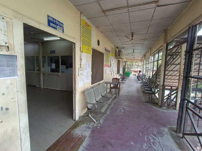 विरोध: अधिवक्ताओं का कार्यबहिष्कार मंगलवार से शुरू, सूना रहा सब रजिस्ट्रार कार्यालय