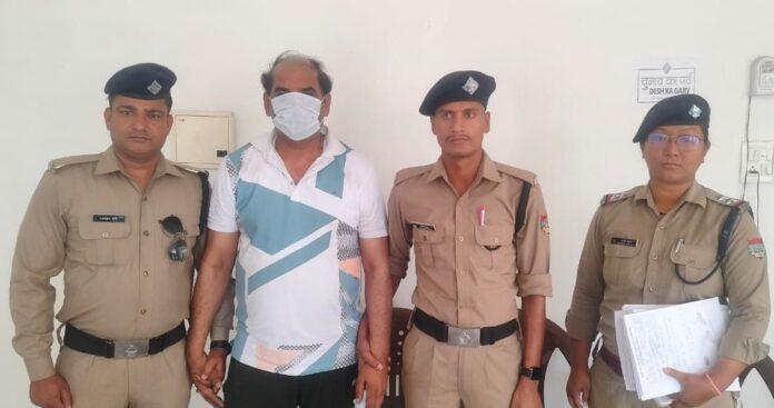 शर्मनाक: मासूम से दुराचार का आरोपी गिरफ्तार, कथित मामा व अन्य की तलाश में जुटी पुलिस