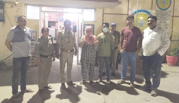 शिकंजा: महिला सहित दो अंतर्राज्यीय ड्रग्स तस्कर गिरफ्तार, लाखों की स्मैक बरामद