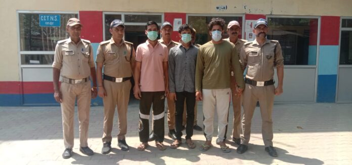 शिकंजा: हत्या में शामिल तीन आरोपी गिरफ्तार, गेहूं के खेत में पानी जाने के विवाद में ले ली थी जान