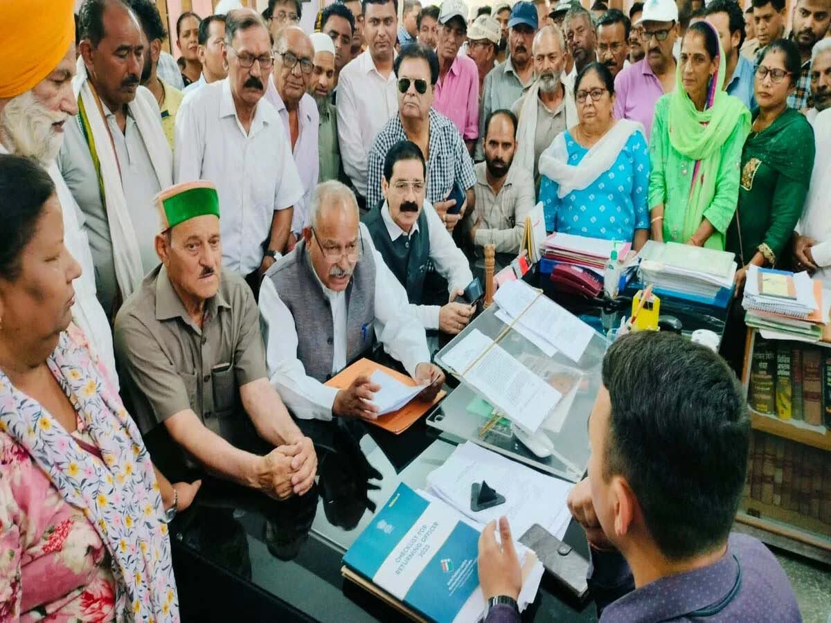 विरोध: जन संघर्ष मोर्चा ने किया बिजली के दाम बढ़ाए जाने का विरोध, सीएम को भेजा ज्ञापन