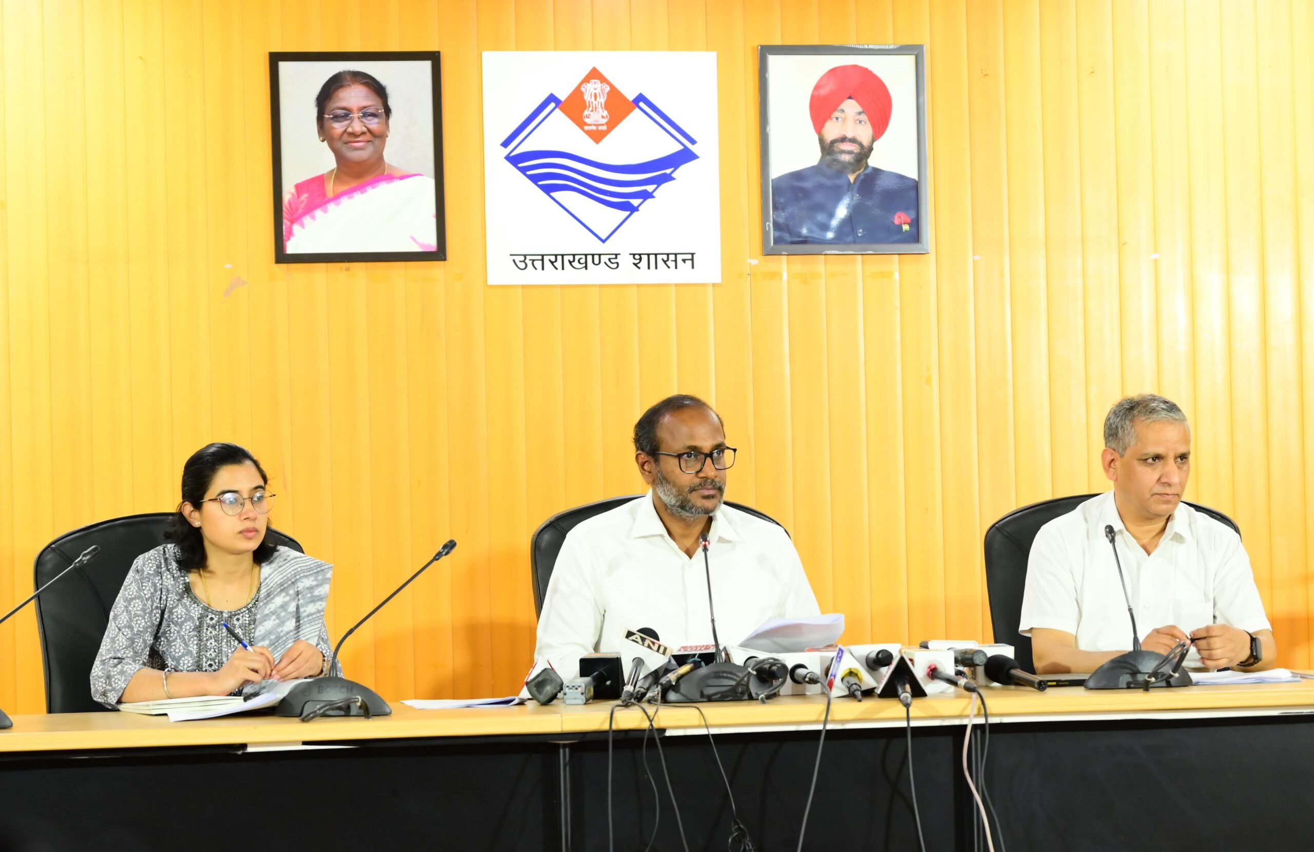 बड़ी खबर: उत्तराखण्ड की 2 विधानसभा सीटों पर होने वाले उप चुनाव की तिथि घोषित