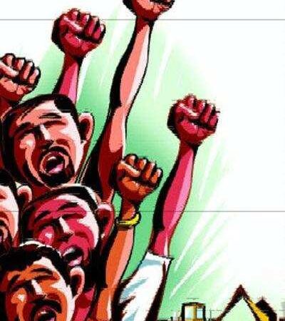 आक्रोश: सरकारी जमीन से अतिक्रमण हटाने की मांग को लेकर तहसील में गरजे ग्रामीण