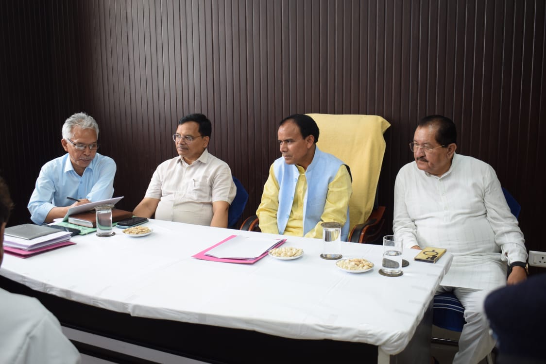सुविधा: प्रदेश के सभी राजकीय चिकित्सालयों में शीघ्र होगा लागू एक ही पर्ची सिस्टम