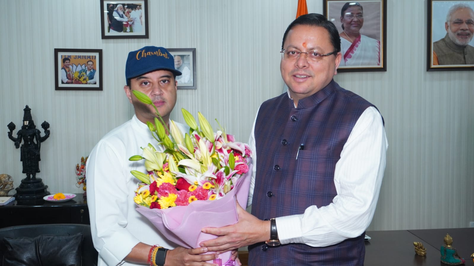 राज-काज: सीएम धामी ने केंद्रीय संचार मंत्री ज्योतिरादित्य एम. सिंधिया से की भेंट