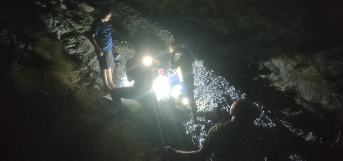 हादसा: पहाड़ी से गिरे पत्थर की चपेट में आकर स्कूटी सवार की मौत