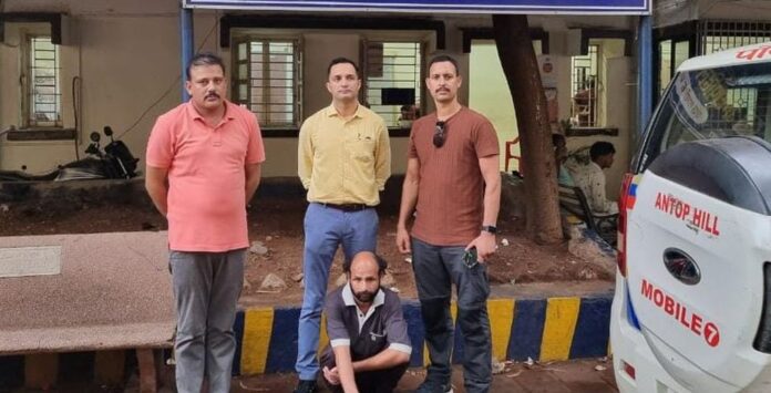 कामयाबी: 10 सालों से फरार 20 हजार का ईनामी हत्यारा गिरफ्तार