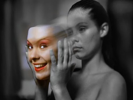 विचार प्रवाह: तेजी से फैलता एक सामाजिक रोग है ‘दिखावा’