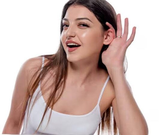 हैल्थ अलर्ट: अचानक से सुनाई देना हुआ बंद, कहीं आप भी सेंसरी न्यूरल हियरिंग लॉस के मरीज तो नहीं?