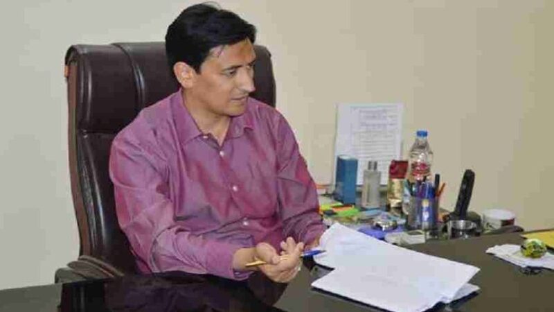 समीक्षा: कमिश्नर दीपक रावत ने ली मंडलभर के वन अधिकारियों की बैठक