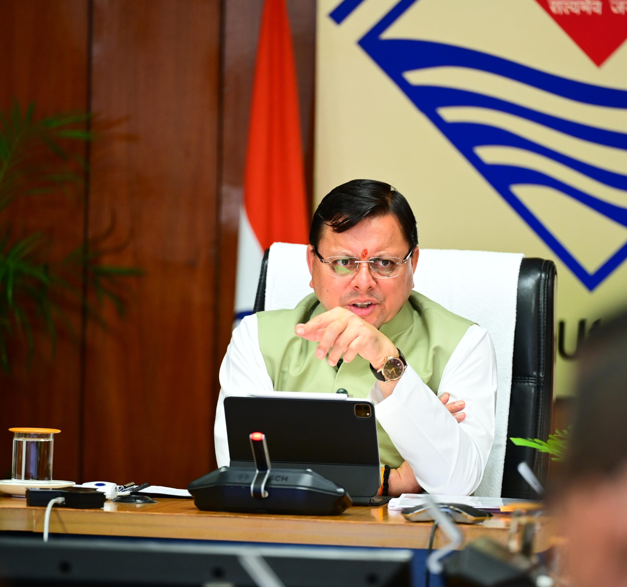 राज-काज: सीएम धामी ने सचिवालय में आयोजित बैठक में की सिंचाई विभाग की समीक्षा