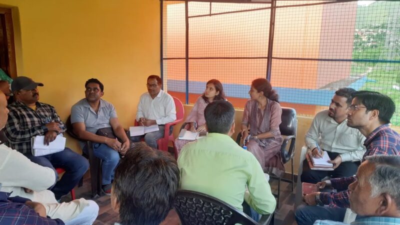 रूबरू: संयुक्त मजिस्ट्रेट अनामिका ने गढ़वाल के इस गांव में लगाई रात्रि चौपाल