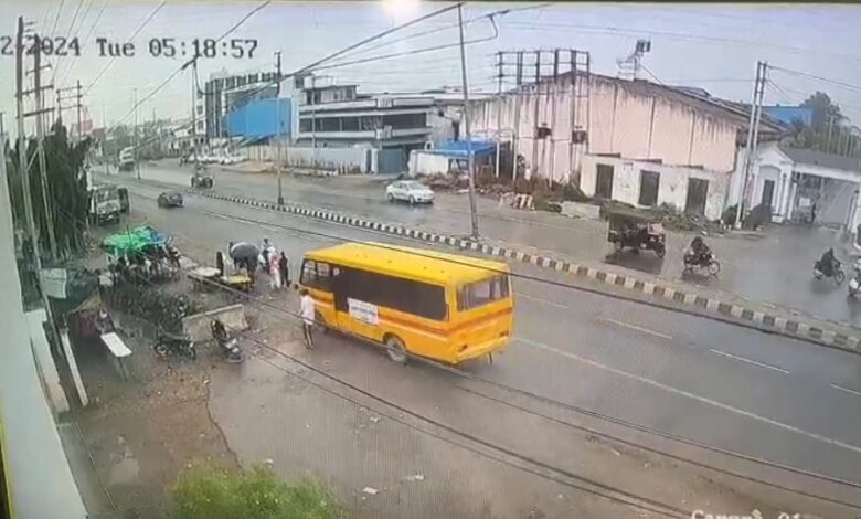 बड़ी खबर: स्कूल बस ने 6 महिलाओं को कुचला, एक की मौत पांच गम्भीर