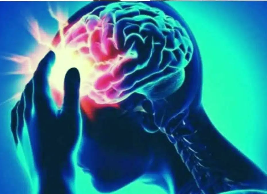सावधान: बिना किसी लक्षण के हो सकता है साइलेंट ब्रेन स्ट्रोक, जानिए इसके लक्षण और कारण