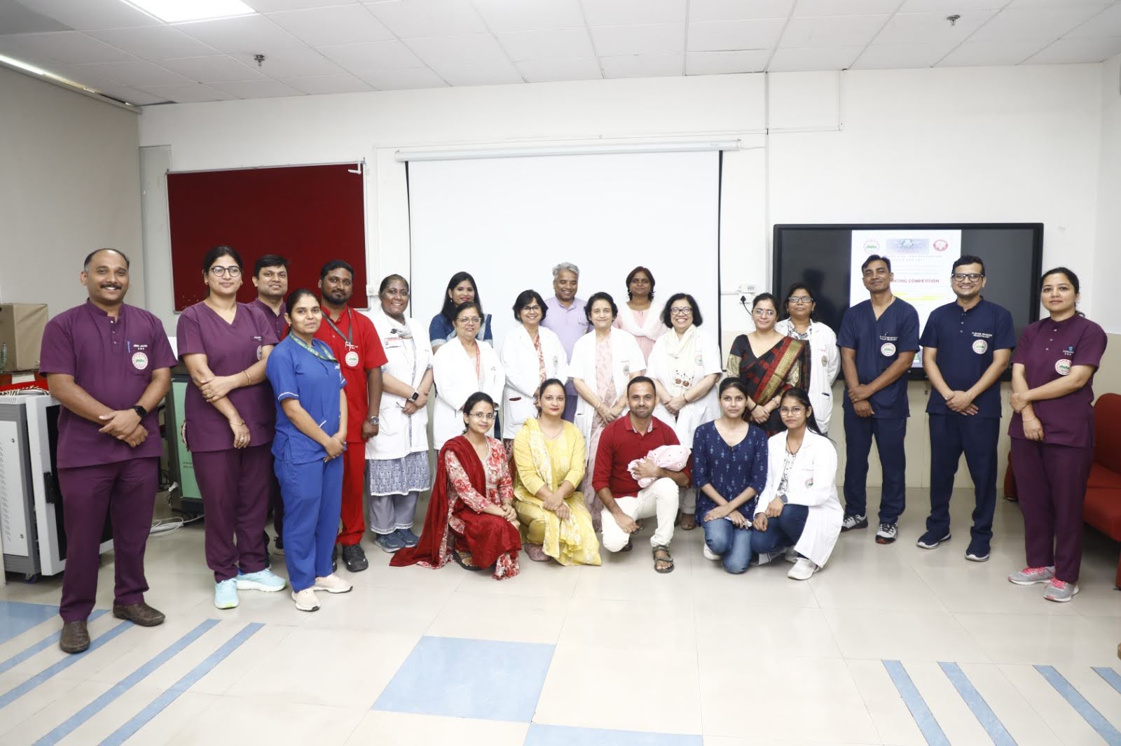 एम्स: स्तनपान जनजागरुकता के लिए विभिन्न कार्यक्रमों का आयोजन, स्तनपान के महत्व पर डाली गई रोशनी