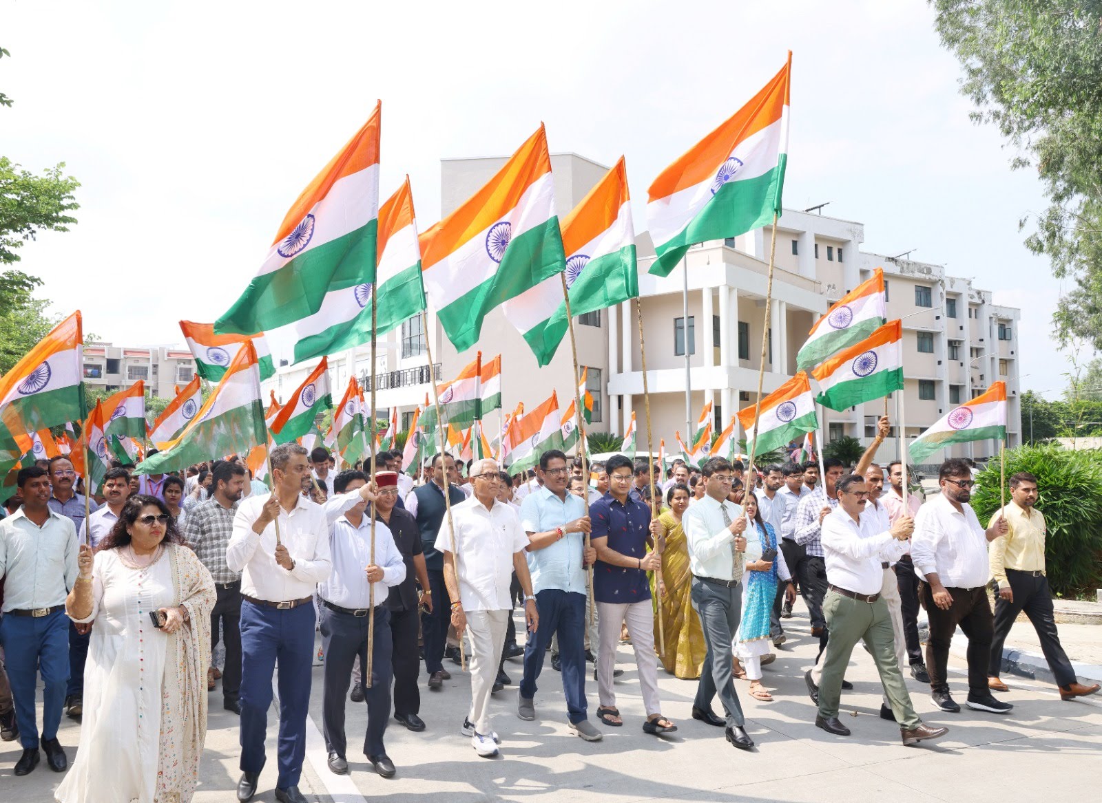 टीएमयू: अखंड भारत के संकल्प के साथ निकाली गई तिरंगा यात्रा, देशभक्ति के नारों से गूंजा पूरा कैंपस