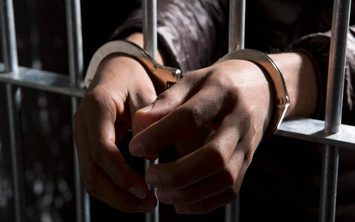 बड़ी खबर: भाजपा नेता को धमकी देने के आरोप में पीएचडी का छात्र गिरफ्तार