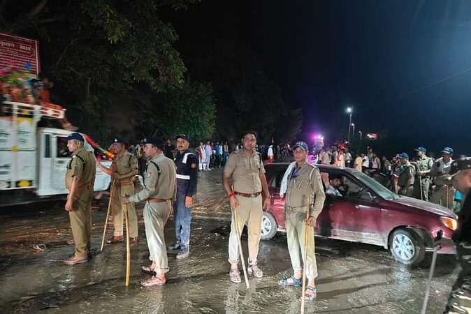 हुड़दंग:  जाते-जाते फिर कांवड़िए कर गए बवाल, पुलिसकर्मी घायल