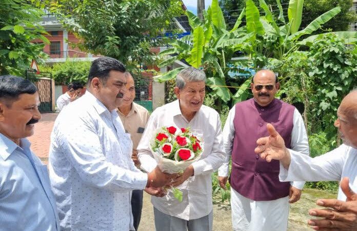 विचार: पूर्व सीएम हरीश रावत ने लोगों को दी समाज में मिलजुल कर रहने की नसीहत