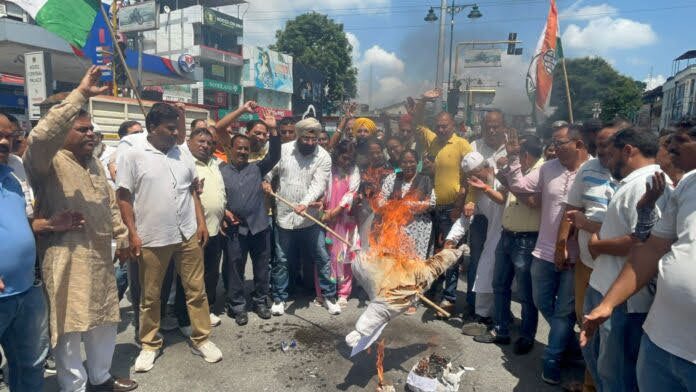 कांग्रेस: भाजपा सरकार को महिला सुरक्षा में बताया नाकाम, अपराधियों को संरक्षण देने का लगाया आरोप