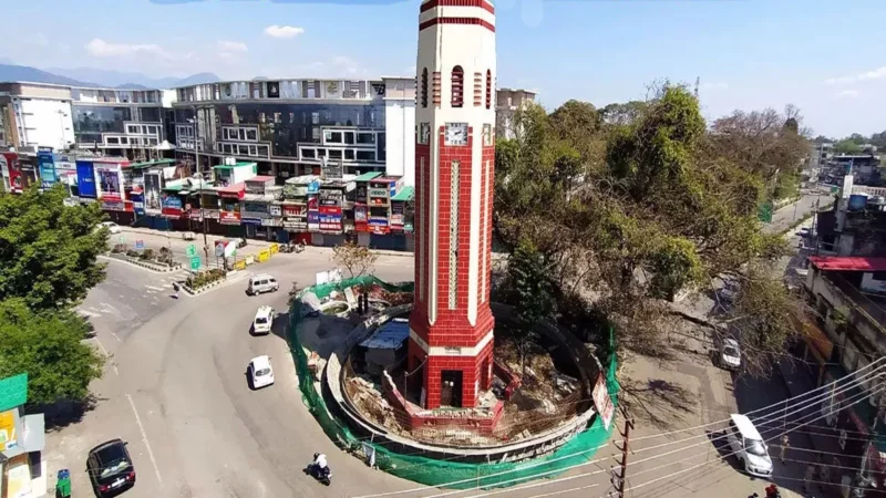 हालात: अव्‍यवस्‍थाओं के बीच फंसी है राजधानी देहरादून