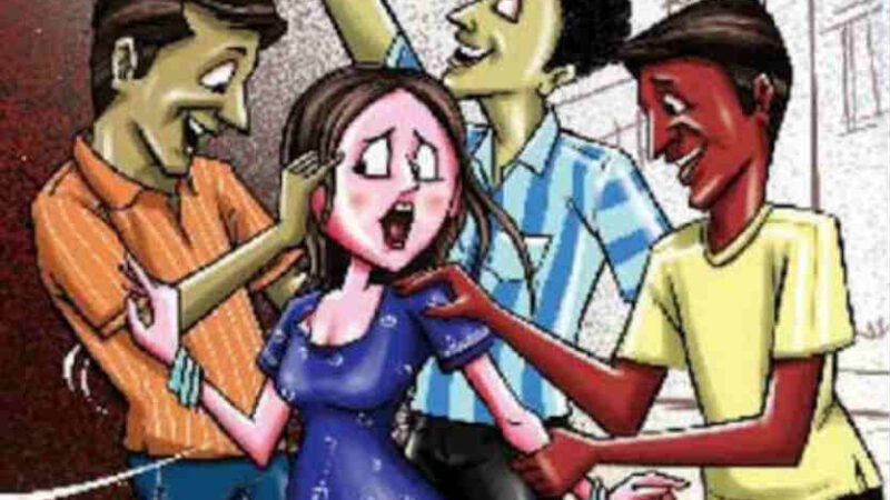 बेख़ौफ़: मॉल की लिफ्ट में शराबियों ने की महिला से छेड़छाड़, दो आरोपी गिरफ्तार
