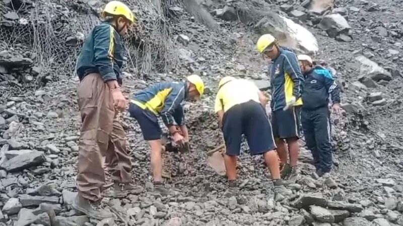 बड़ी खबर: देर शाम गौरीकुंड क्षेत्र में हुआ भूस्खलन,पांच की मौत,तीन की हालत गंभीर