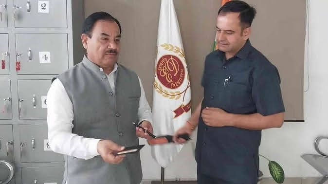 पाखरो प्रकरण: पूछताछ के लिए ईडी दफ्तर में पेश हुए पूर्व कैबिनेट मंत्री डाॅ हरक सिंह रावत