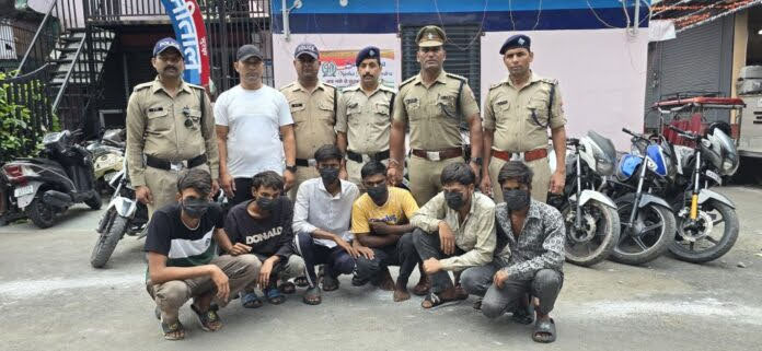 एक्शन: चोरी की 12 मोटरसाइकिलों के साथ छह शातिर गिरफ्तार