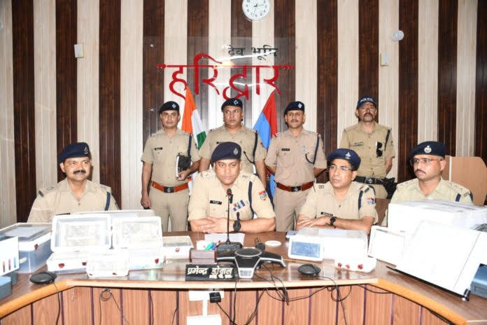 खुुुुुुलासा: नकली नोट छापने वाले गिरोह का भण्डाफोड़,छह गिरफ्तार