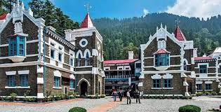 सुनवाई: अवैध होर्डिंग मामले में हाईकोर्ट ने राज्य सरकार से चार हफ्ते में रिपोर्ट मांगी