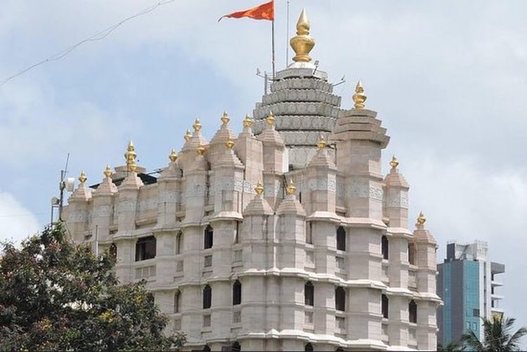 आस्था: इस प्रसिद्ध मंदिर में भक्तों के लिए ड्रेस कोड लागू, स्कर्ट व कटे-फटे कपड़े पहनने पर नहीं मिलेगी एंट्री