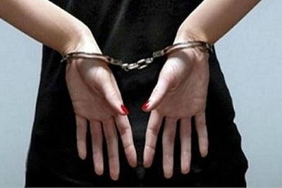 शातिर दिमाग: रेल यात्रियों के टिकट चेक कर रही थी फर्जी टीटीई, पुलिस ने गिरफ्तार कर मुकदमा किया दर्ज़