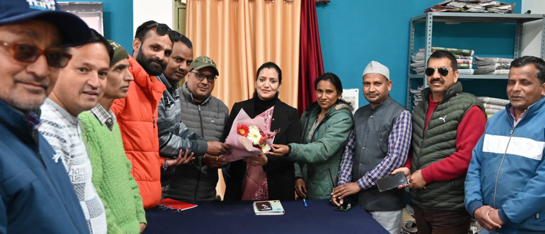 स्वागत: नवनियुक्त जिला सूचना अधिकारी द्रवनीता शर्मा ने की पत्रकारों से शिष्टाचार भेंट