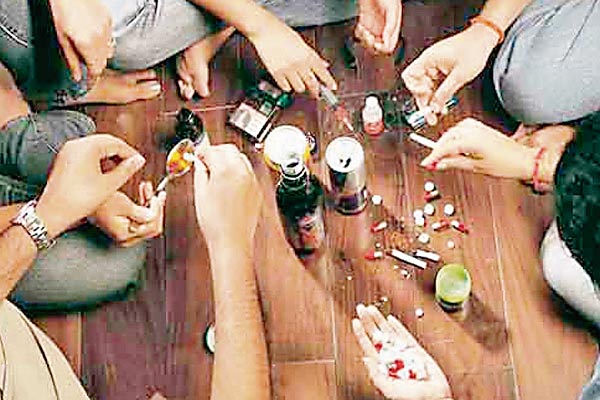 एक्शन: पुलिस ने नशे के आदी सात युवक पकड़े, 76 प्रतिबंधित इंजेक्शन बरामद