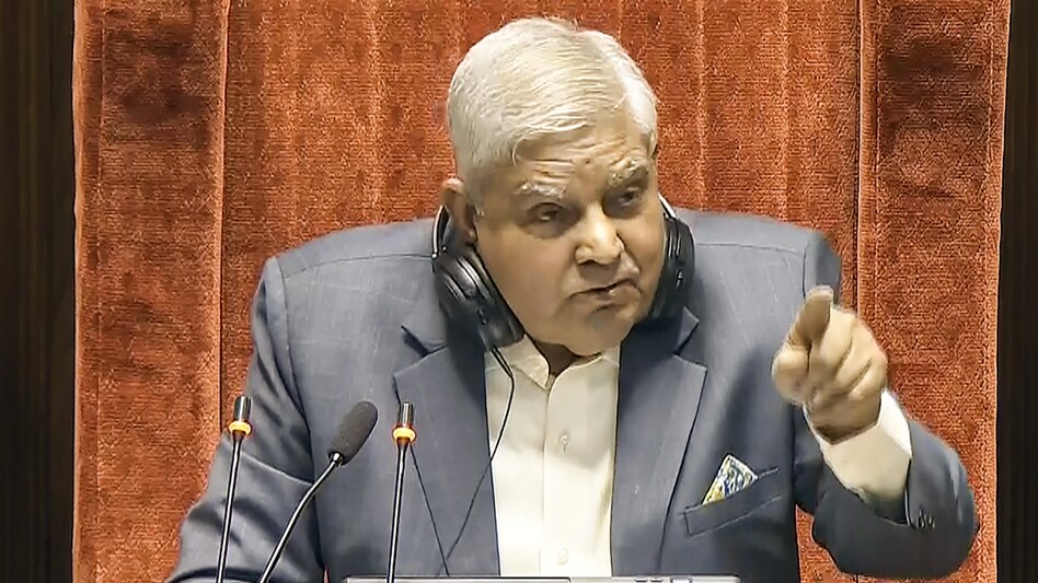 नज़रिया: सरकार बनाने से ज्यादा महत्वपूर्ण लोकतंत्र को कायम रखना है