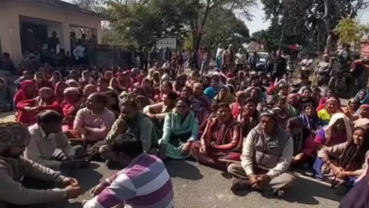 आक्रोश: कॉर्बेट पार्क के मार्ग पर जाम लगाने के मामले में 5 नामजद, 50 अन्य के खिलाफ मामला दर्ज