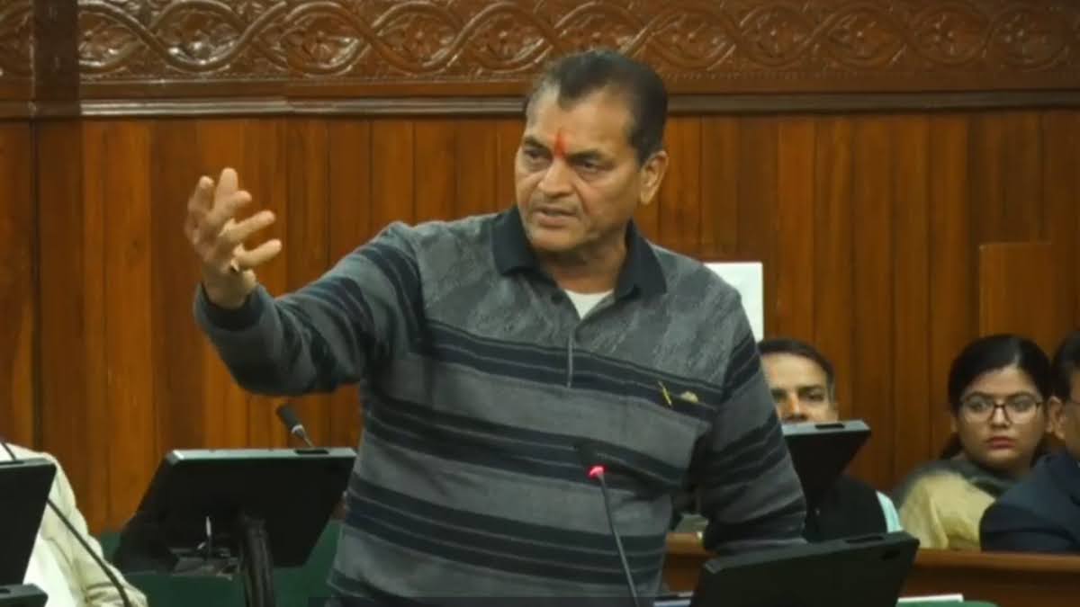 बजट सत्र: पहाड़-मैदान के मुद्दे पर अकेले पड़े संसदीय कार्यमंत्री अग्रवाल,सदन में हुआ जमकर हंगामा