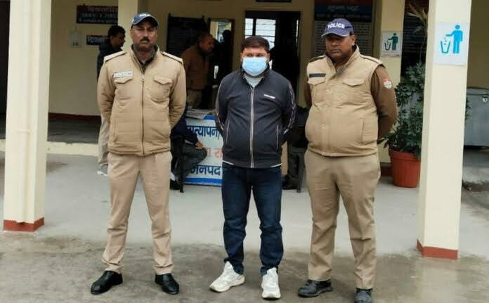 शर्मनाक: दुष्कर्म का आरोपी गिरफ्तार, परिचित महिला को बहला-फुसलाकर लाया था रिसार्ट में