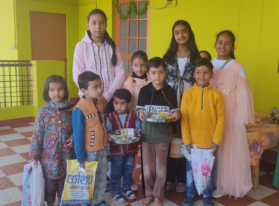 उत्साह: कुमाऊं में रहा फूलदेई त्योहार का उल्लास, टोकरियों में फूल लेकर घर-घर पहुंचे बच्चे